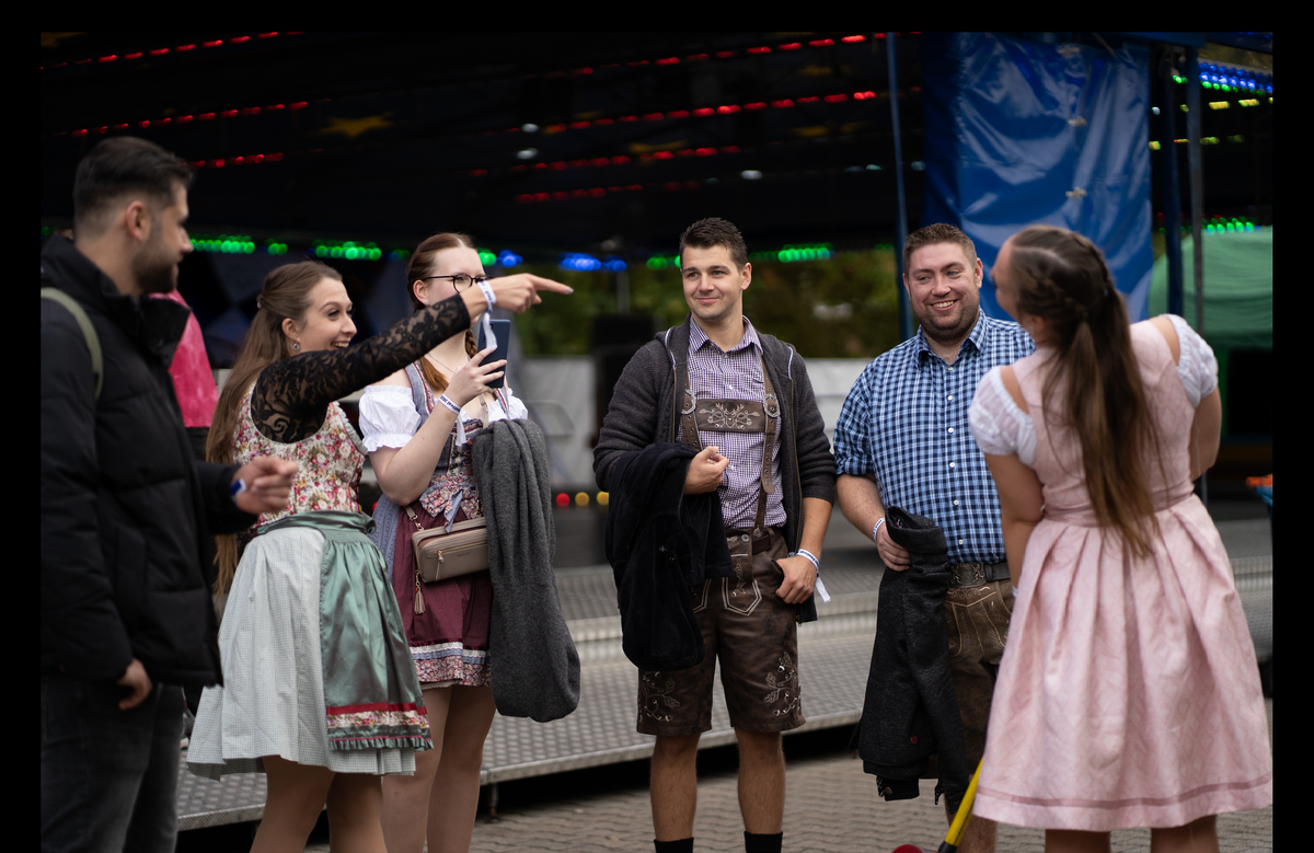 Das größte Oktoberfest in Bochum und Tag der Offenen Tür bei Glas Star
