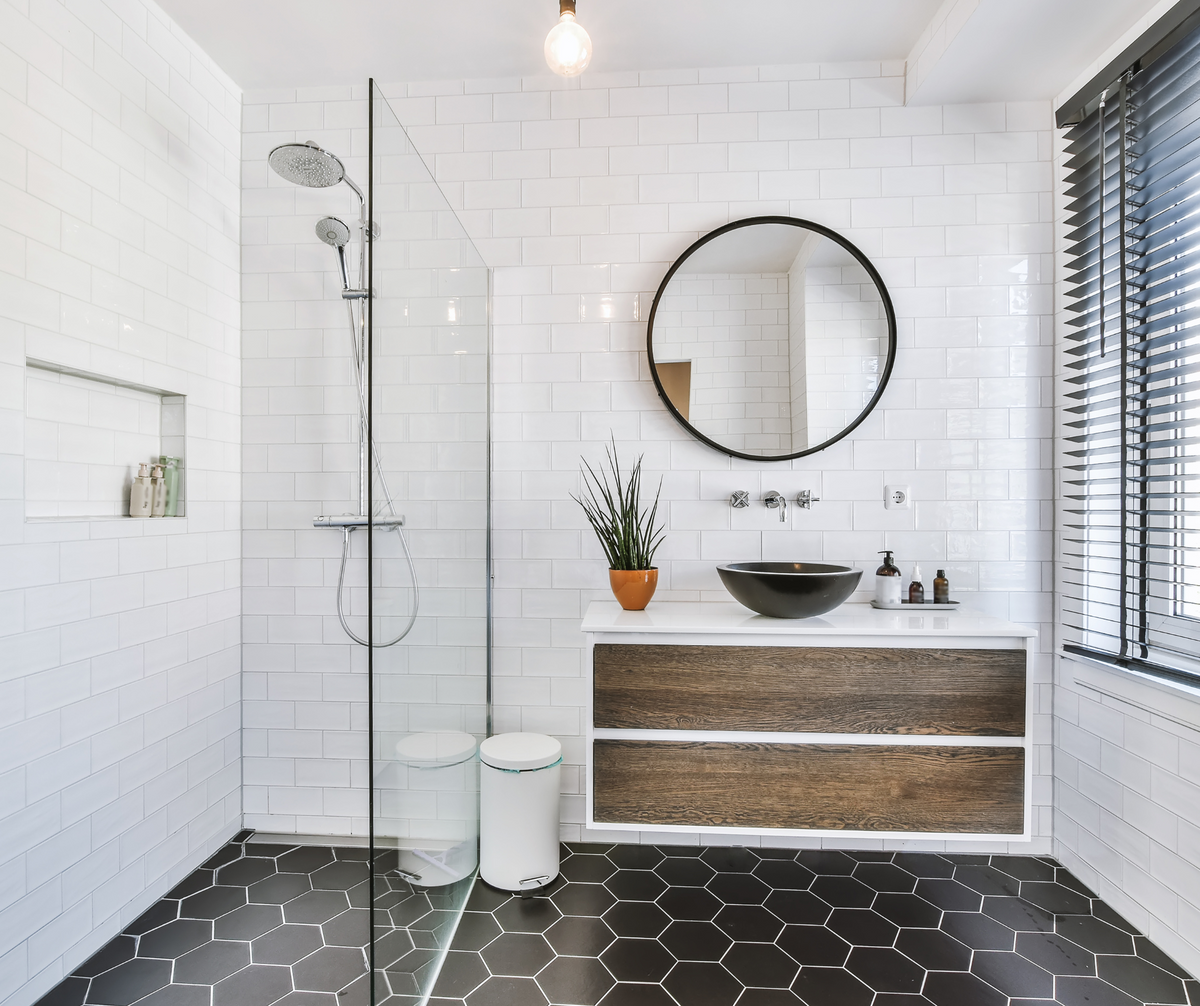 Glas im Badezimmer: Luxuriöse Glasduschen als Upgrade für Ihr Badezimmer