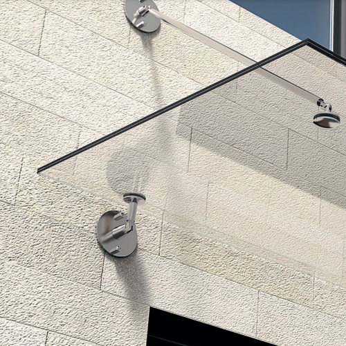 Vordach mit Zugstangen aus Klarglas